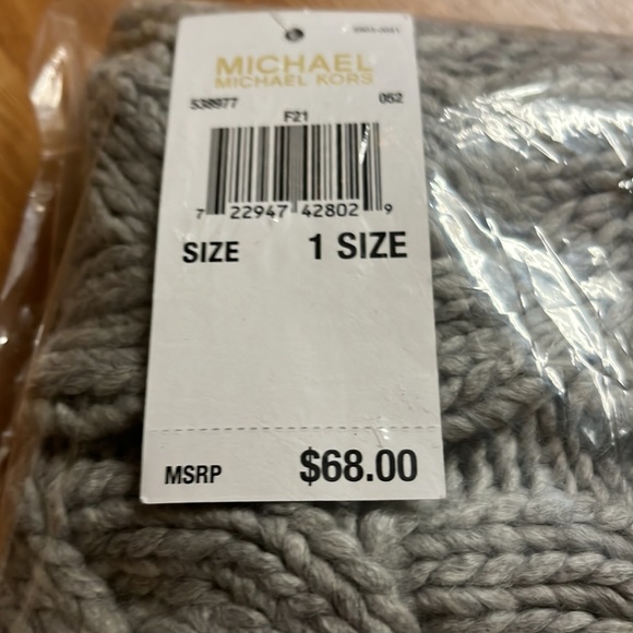 MICHAEL KORS BRAID INFINITY SCARF - Picture 4 of 5